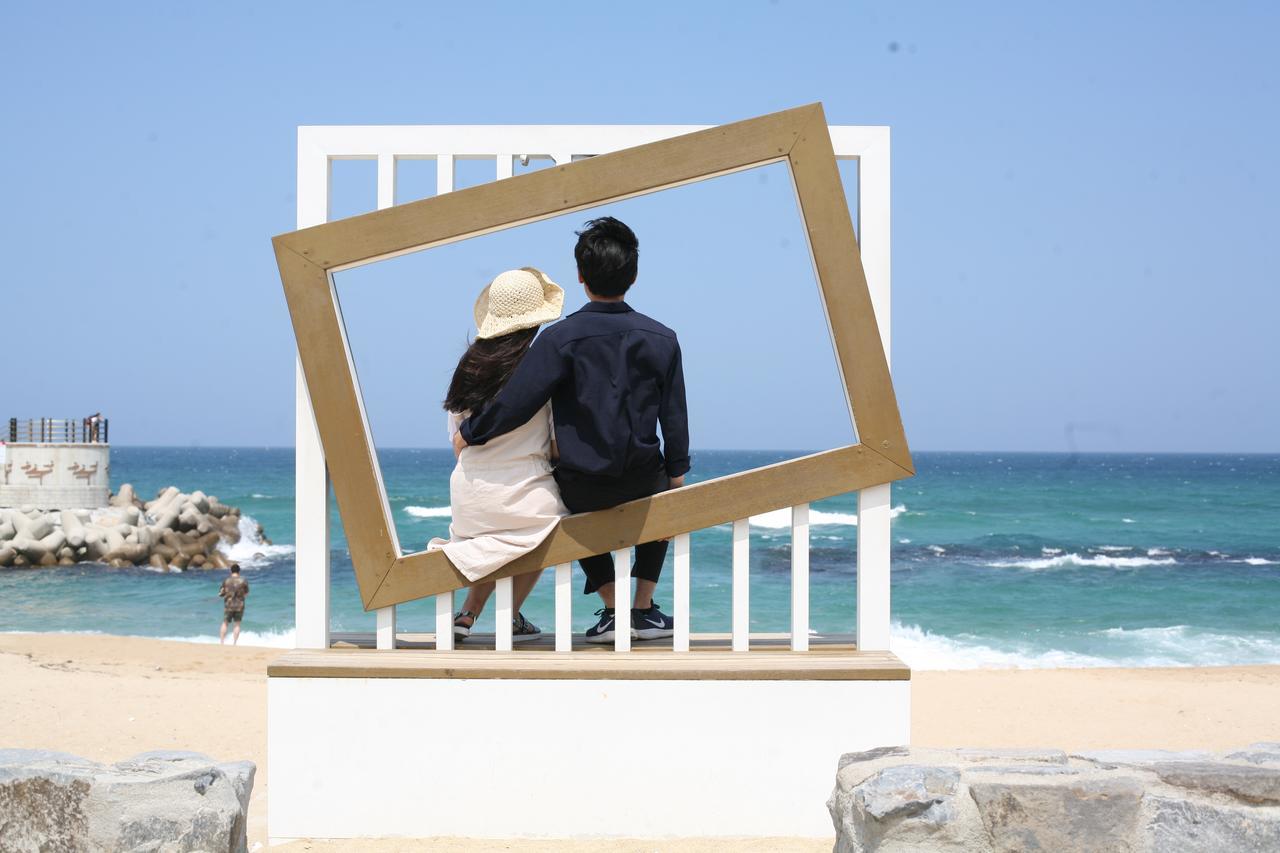 Siesta Caravan Gangneung Bagian luar foto
